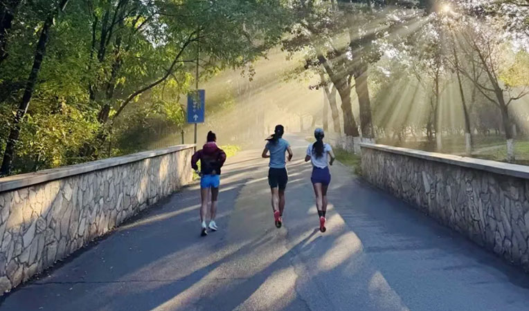 感恩有(yǒu)你(nǐ) 定格美(měi)好(hǎo)｜2024北京财富金(jīn)融中心第六屆攝影(yǐng)大(dà)賽獲獎作(zuò)品揭曉