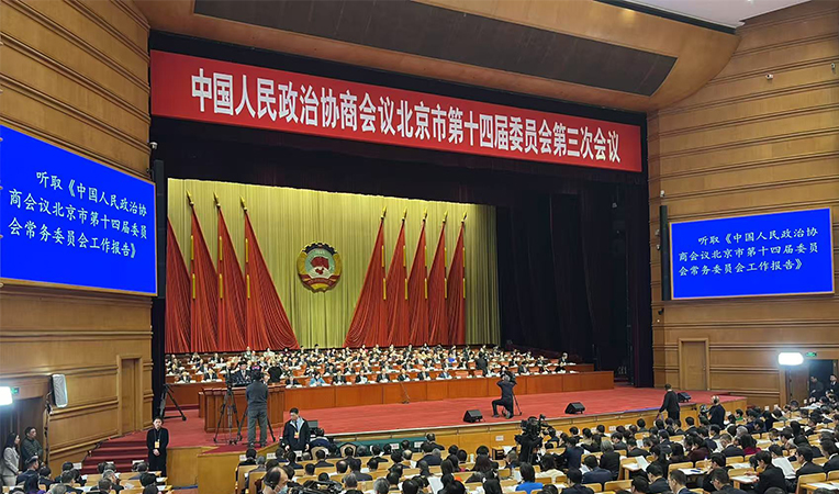港區(qū)北京市(shì)政協委員(yuán)楊莉珊：借鑒香港發展盛事(shì)經濟經驗　提振北京消費(fèi)市(shì)場(chǎng)